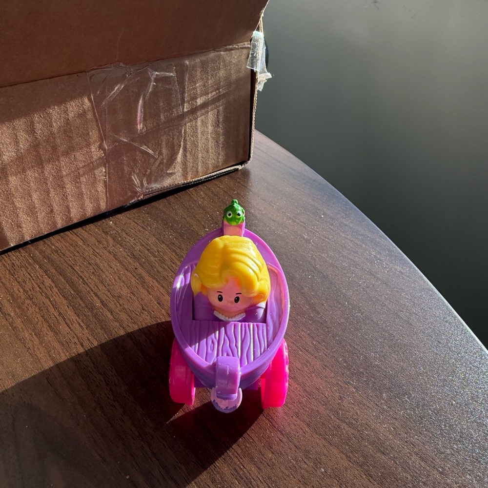 Rapunzel little people wheelie car